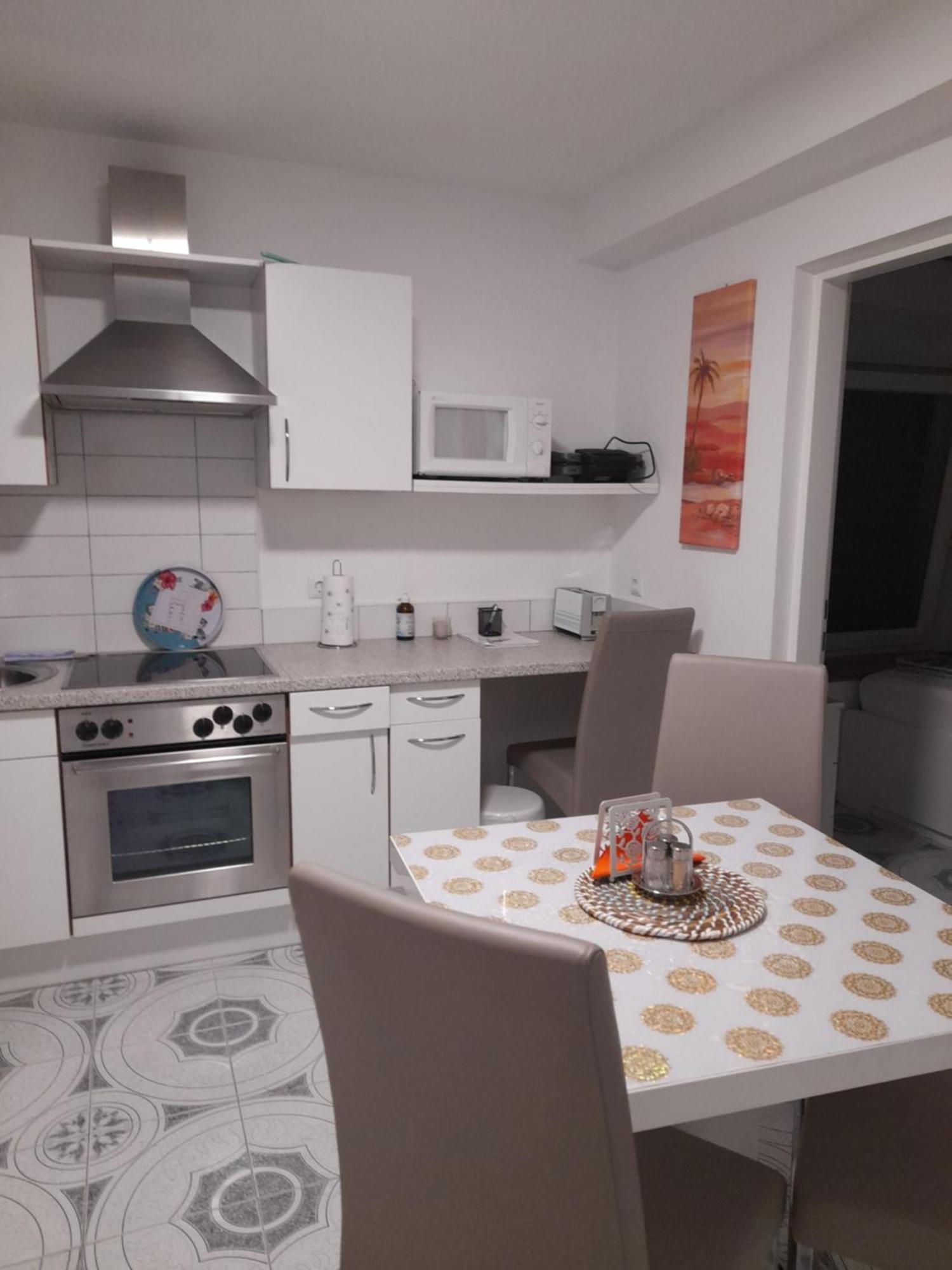 Apartments Donella ウマグ エクステリア 写真